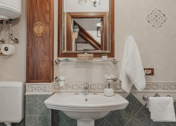 Le Maioliche - Sicilian Style Apartment Cefalù