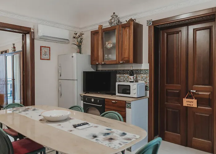 Le Maioliche - Sicilian Style Apartment Cefalù
