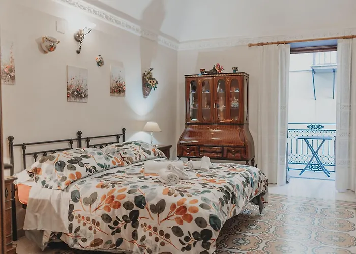 Le Maioliche - Sicilian Style * Cefalù